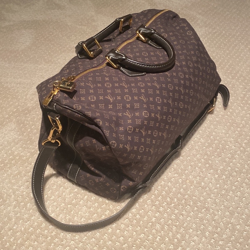 LOUIS VUITTON Monogram Shoulder Bag